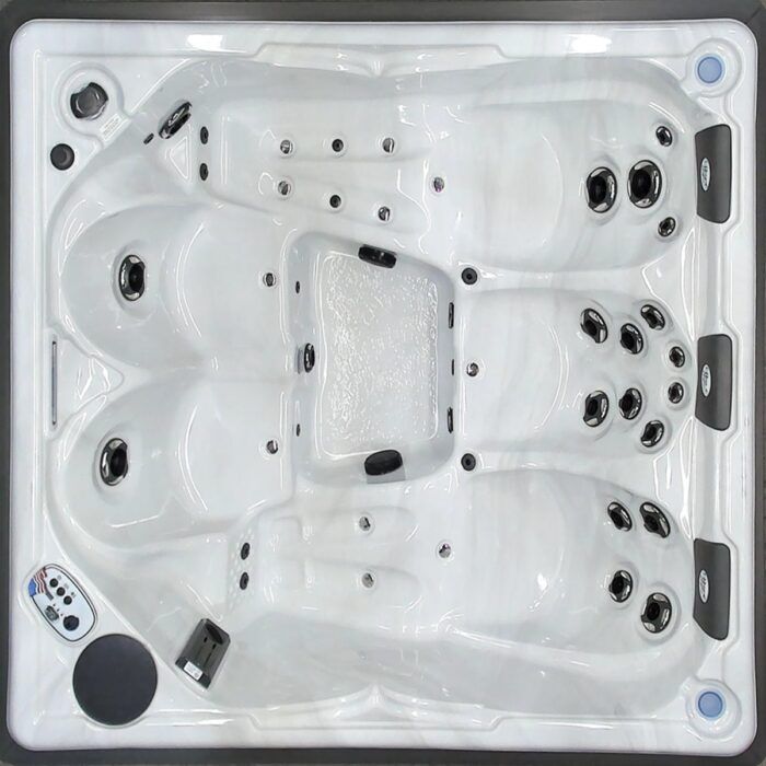 Empress Large Hot Tub